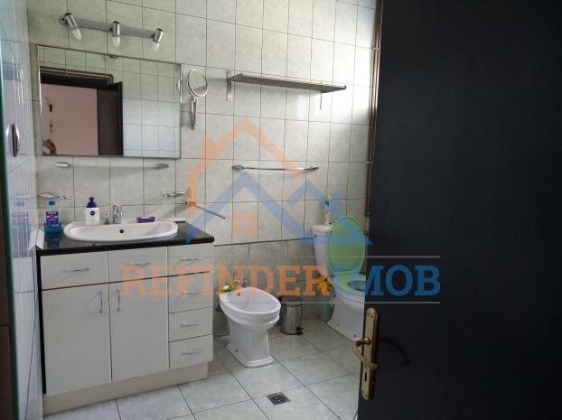 Unirii apartament 4 camere de vanzare